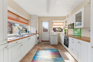 Photo 19- click for photo gallery